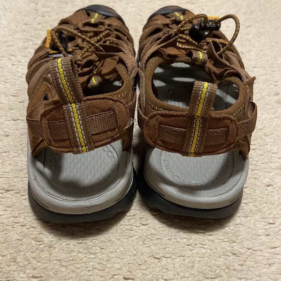 Keen brown comfy sandals - Picture 2 of 9